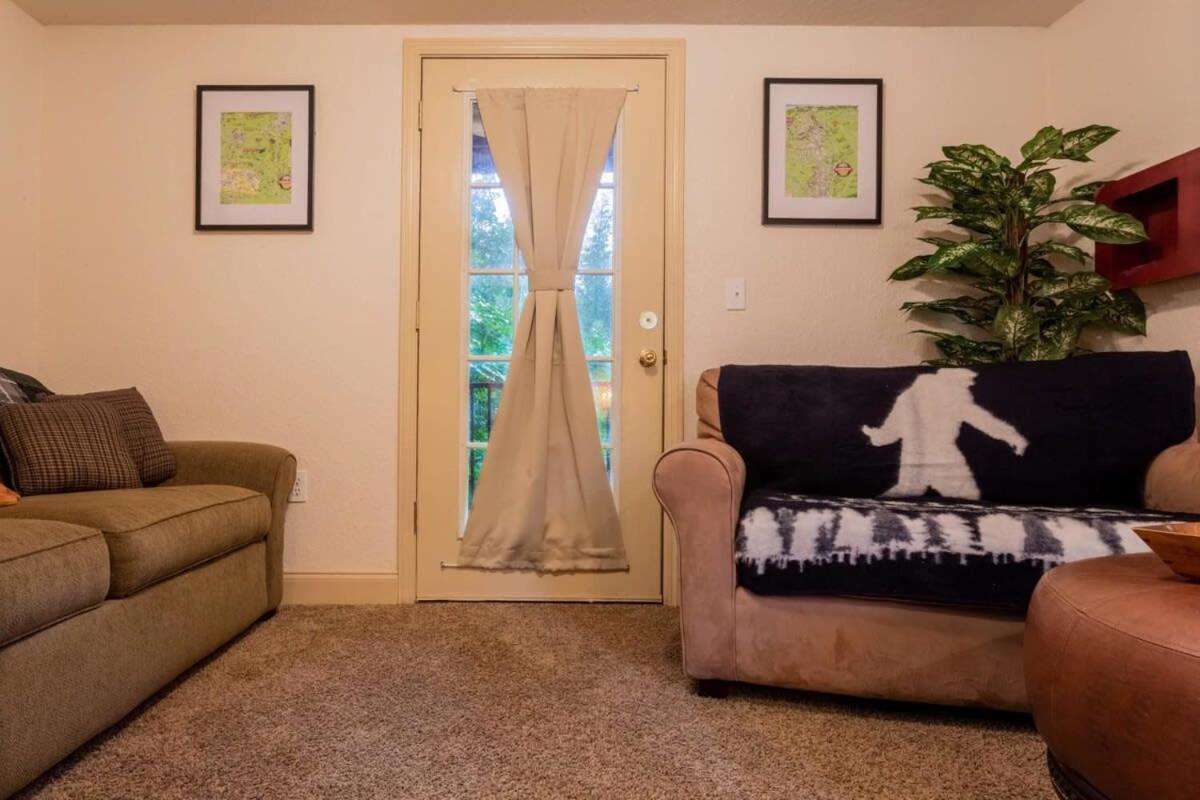 Holiday home Sasquatch D